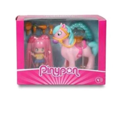 FAMOSA PINYPON FUNNY HAIR SCENE