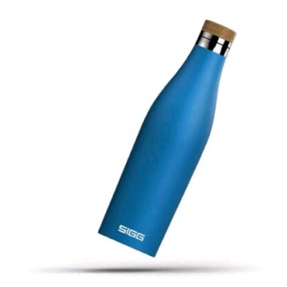 SIGG BOTTLES MERIDIAN BORRACCIA TERMICA DOPPIA PARETE IN ACCIAIO INOX TAPPO A VITE IN BAMBU 0.50 LT BLU ELETTRICO